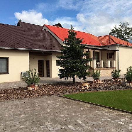 Kristály apartmanok Kisvárda Esterno foto
